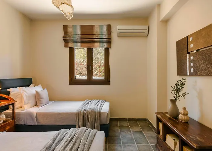 Villa Melanthi By Vintage Travel